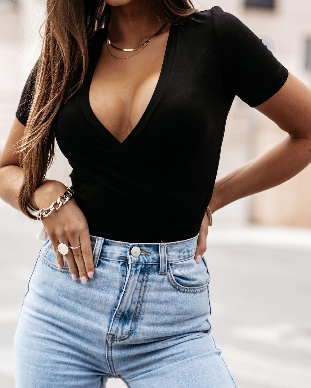 Кофта женская с запахом коротким рукавом стильная