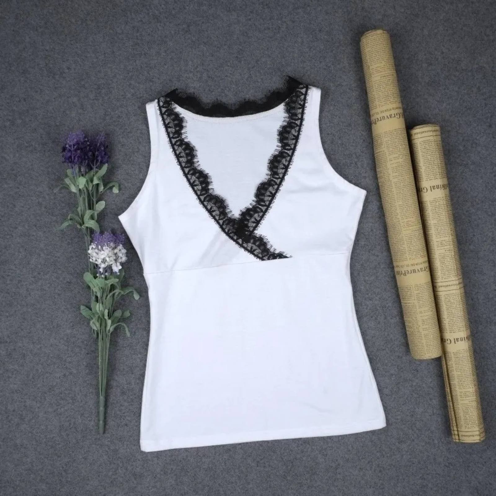 Майка жіноча, з мереживом, з вирізом, бавовняна, нарядна, модна, повсякденна, декольте на запах, від 42 до 48 р