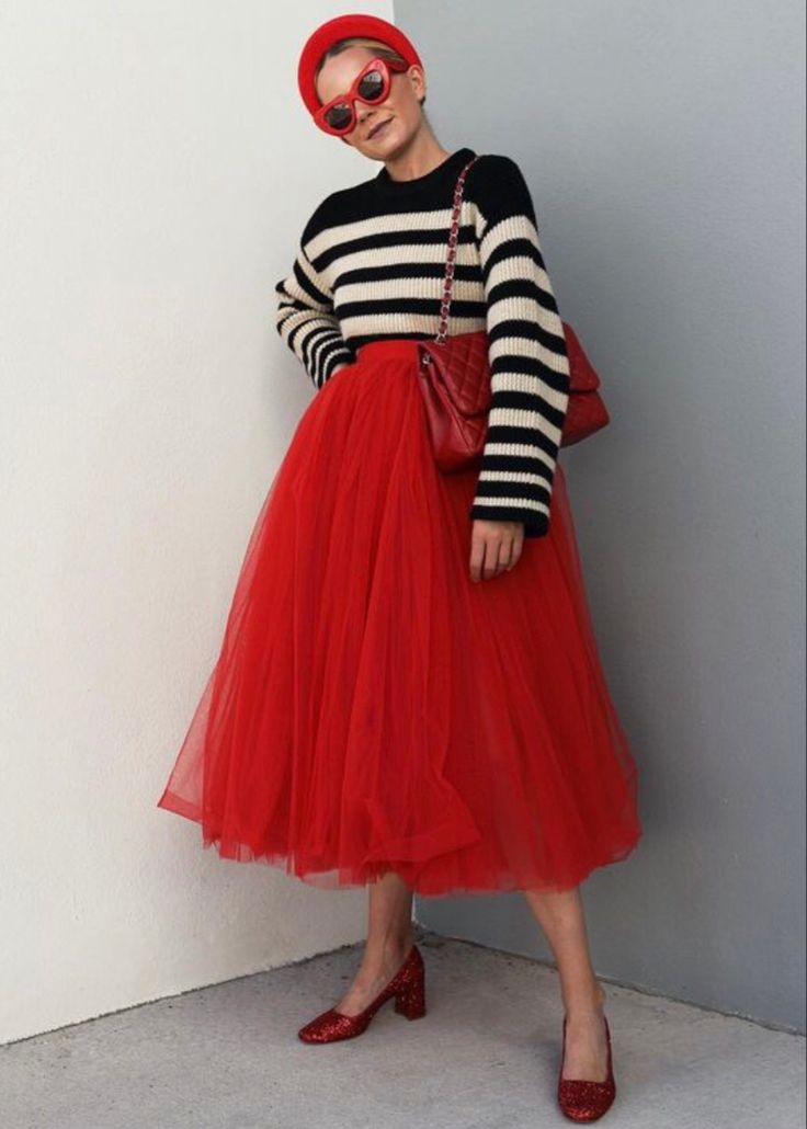 Фатинова спідниця, пишна, багатошарова, ошатна, довжина міді, 5 шарів фатину, модна спідниця