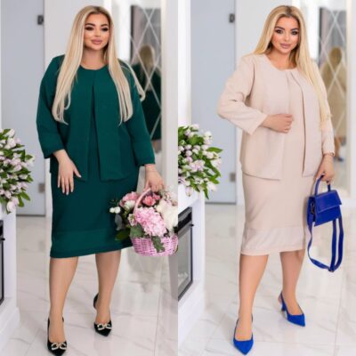 Костюм жіночий, від 50 до 60р, сукня футляр та жакет, декорований камінцями