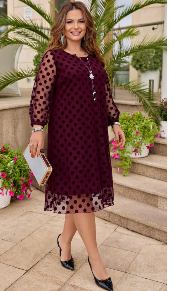 Сукня жіноча, мереживна, від 50 до 60р, вільного силуету